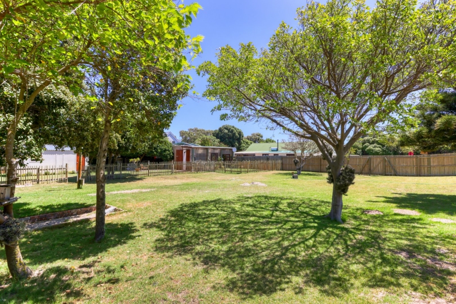 To Let 4 Bedroom Property for Rent in Crofters Valley Western Cape